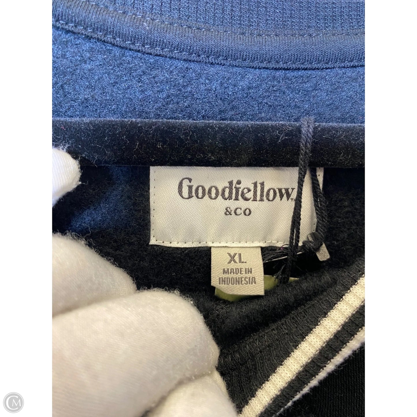 Sweatshirt Crewneck By Clothes Mentor In Black, Size: Xl