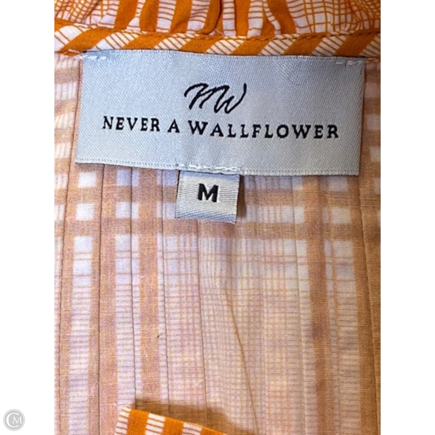 Top Short Sleeve By Clothes Mentor In Orange, Size: M