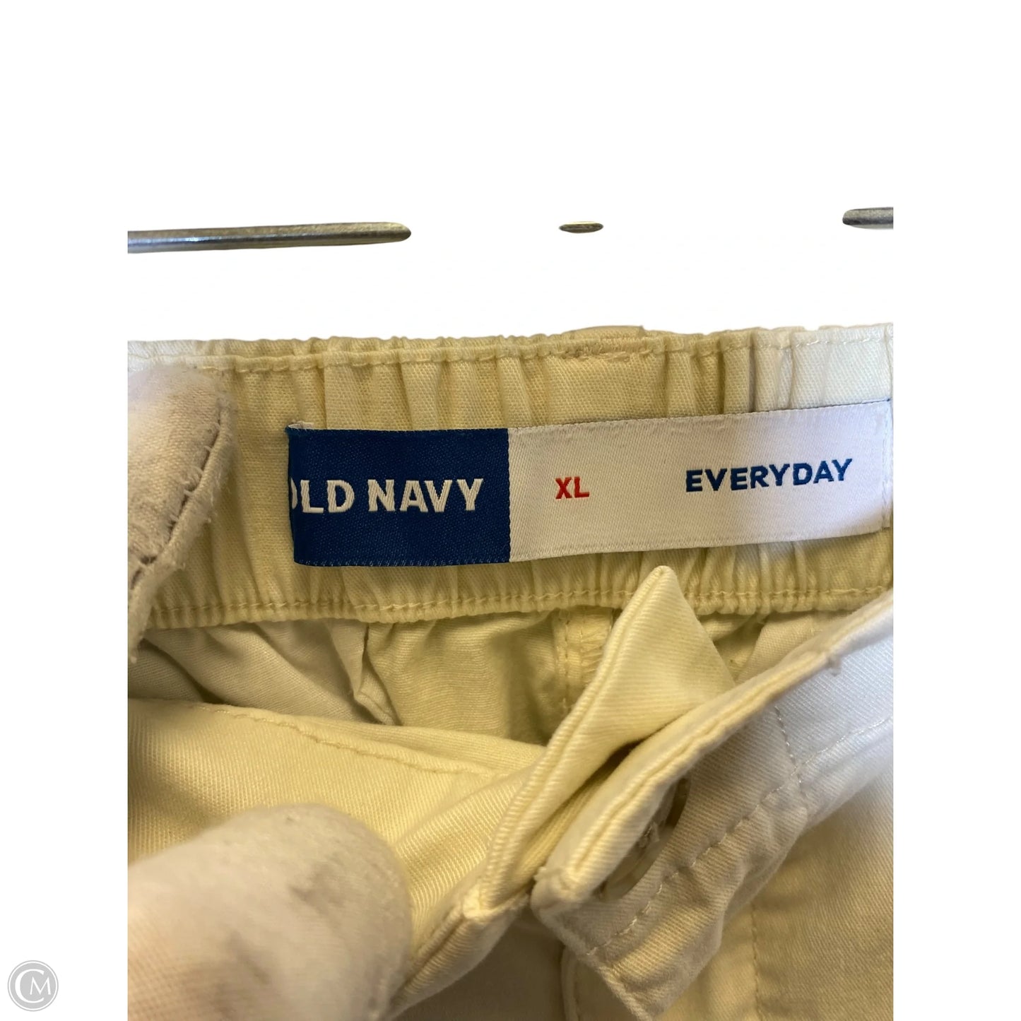 Shorts By Old Navy In Beige, Size: Xl