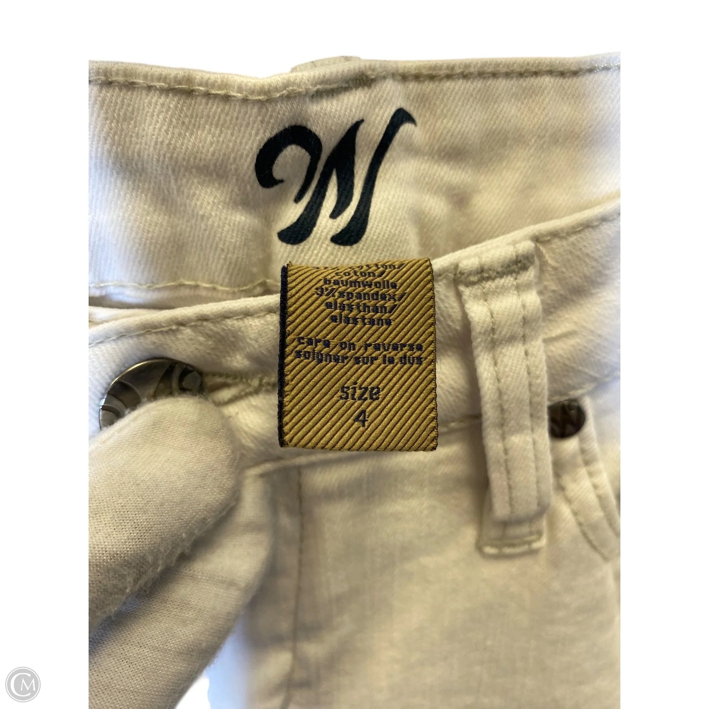 Capris By Clothes Mentor In White, Size: 4