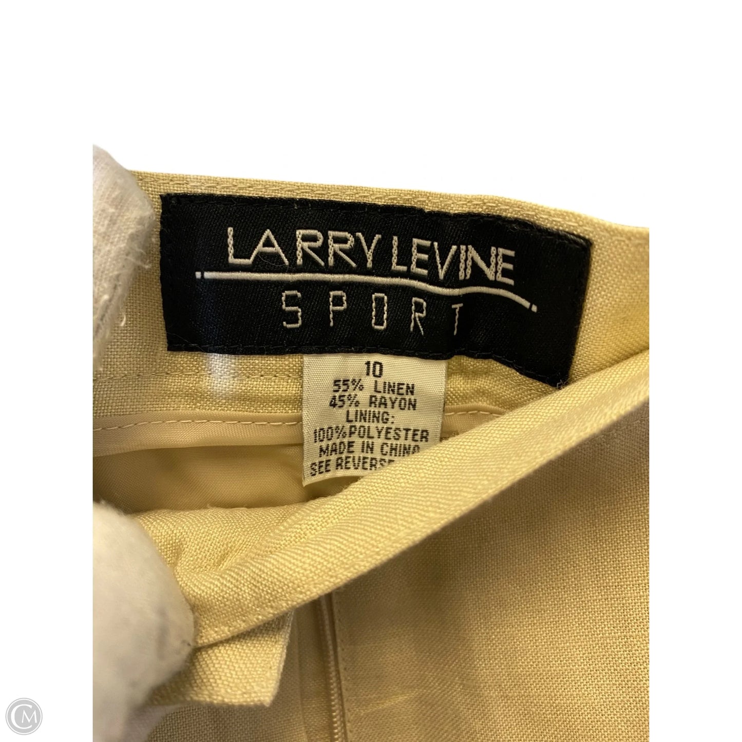 Pants Cropped By Larry Levine In Beige, Size: 10