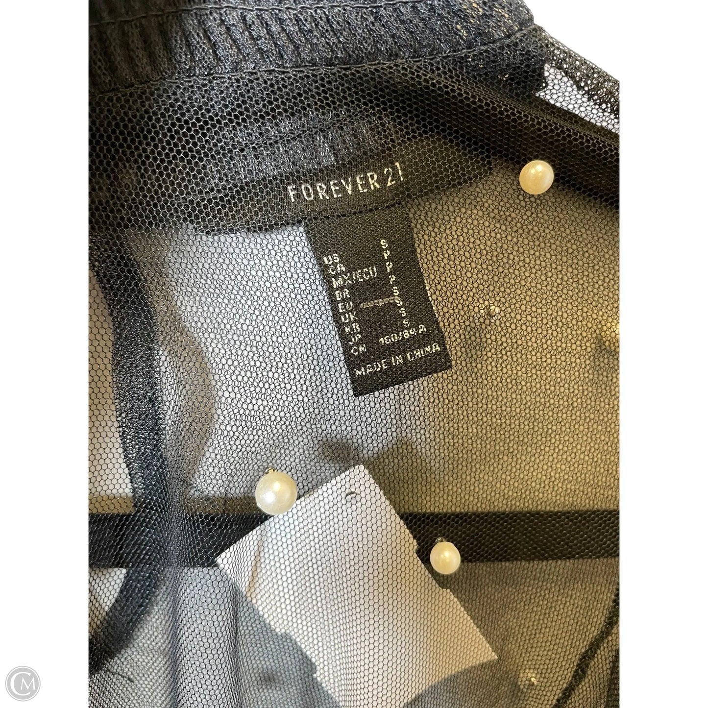 Top Short Sleeve By Forever 21 In Black, Size: S