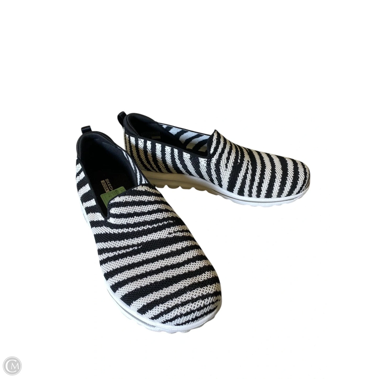 Shoes Flats By Skechers In Black & White, Size: 9