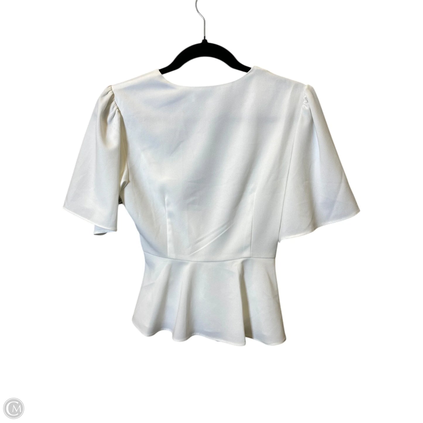 Top Short Sleeve By Endless Rose In White, Size: S