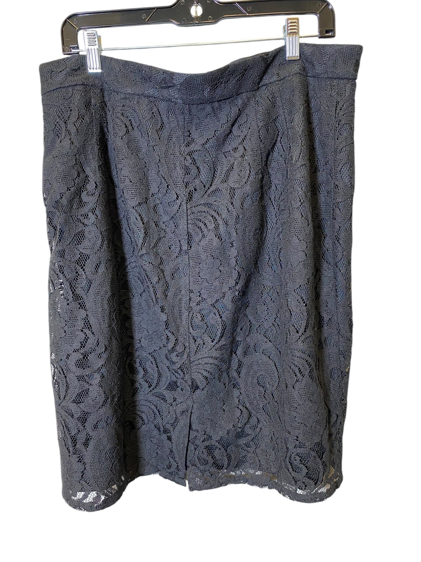 Skirt Midi By Chicos Size: 14