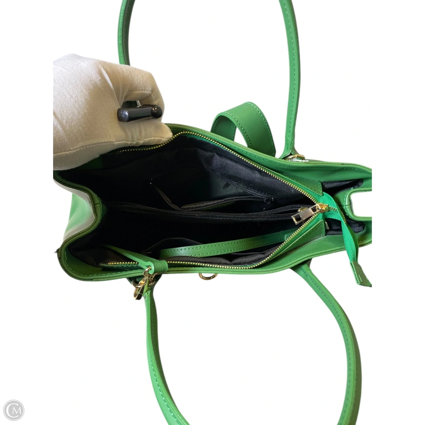 Handbag By Clothes Mentor, Size: Medium