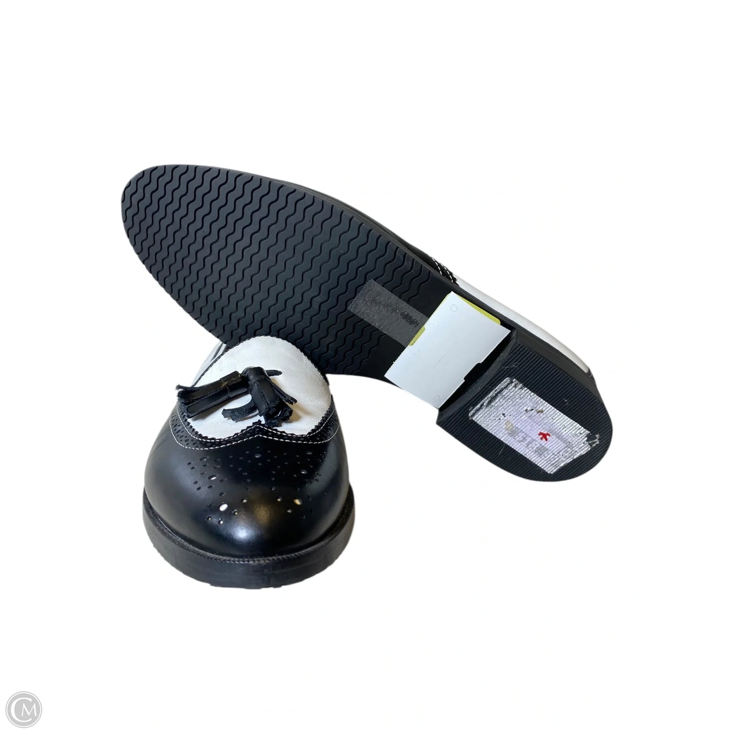 Shoes Flats By Clothes Mentor In Black & White, Size: 9.5