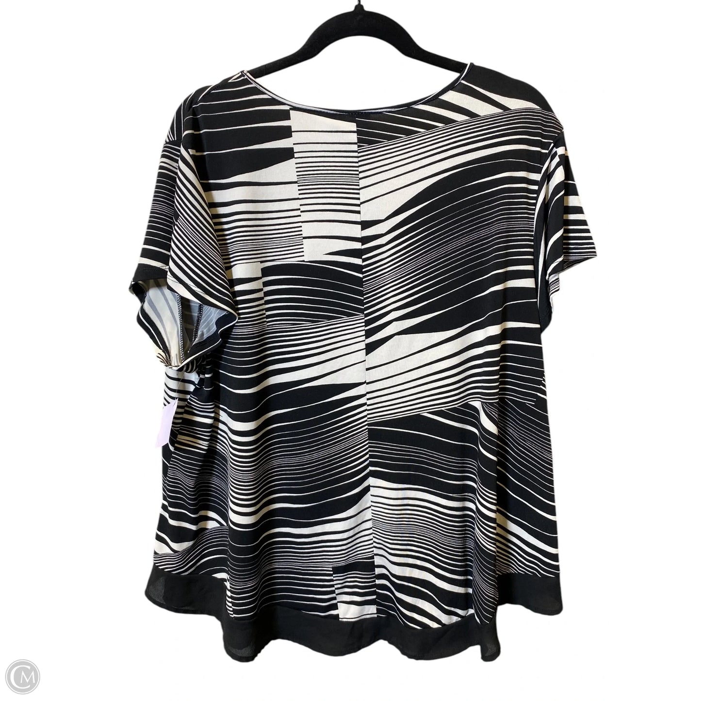 Top Short Sleeve By Cato In Black & Cream, Size: 2x