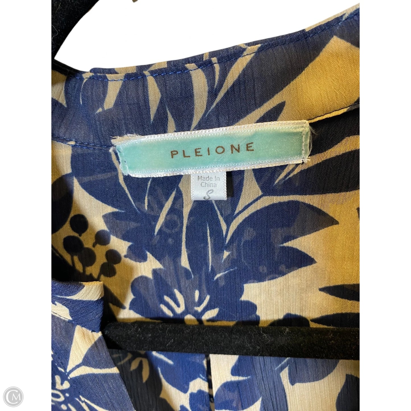 Top Long Sleeve By Pleione In Multi-colored, Size: S