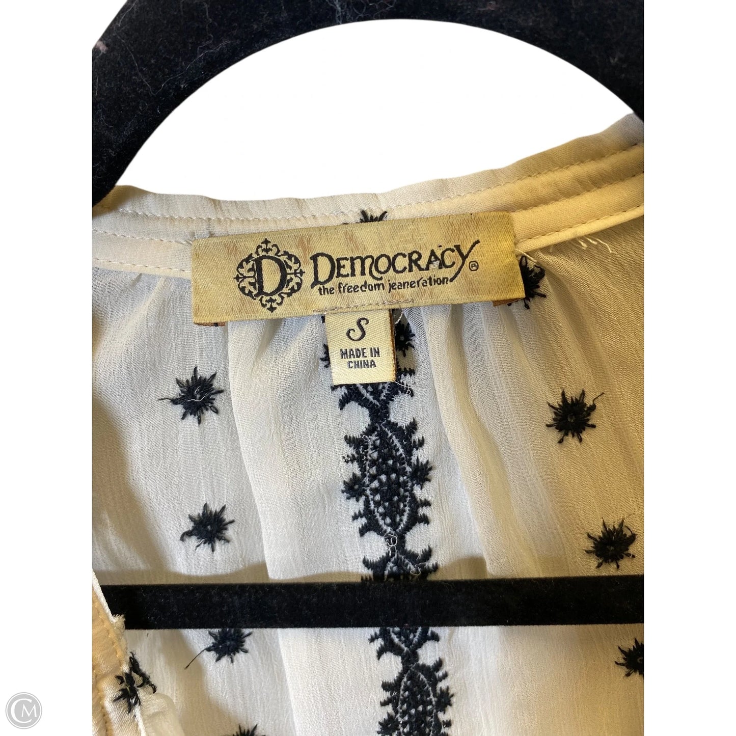 Top Long Sleeve By Democracy In Black & Cream, Size: S