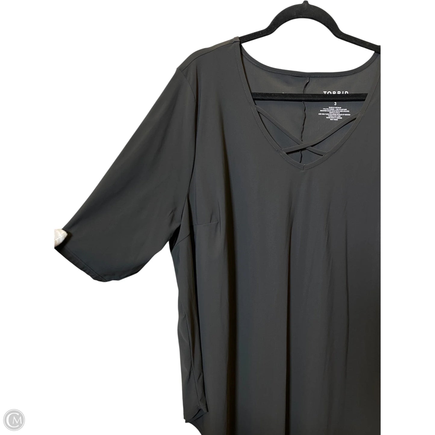 Top Short Sleeve By Torrid In Black, Size: 3x
