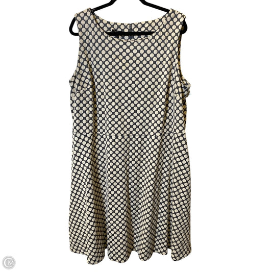 Dress Casual Short By Talbots In Cream & Grey, Size: 2x