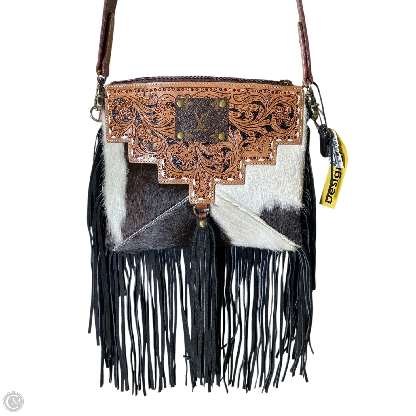 Crossbody By Clothes Mentor, Size: Medium