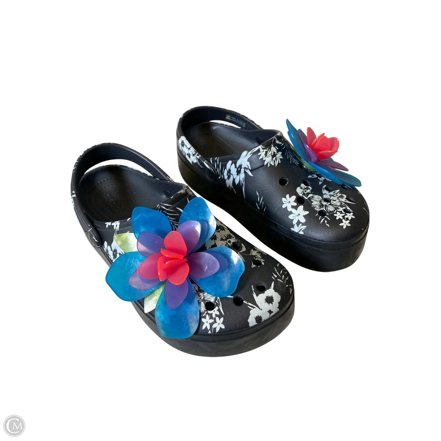 Sandals Heels Platform By Crocs In Multi-colored, Size: 7