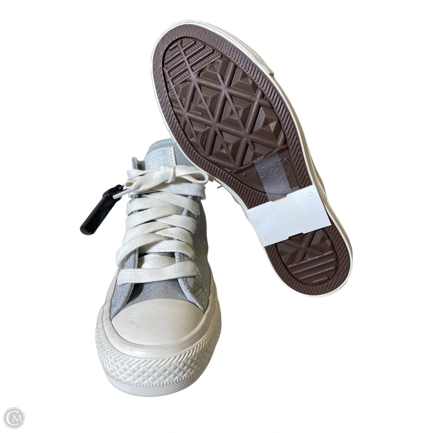 Shoes Sneakers By Converse In Silver & White, Size: 5.5