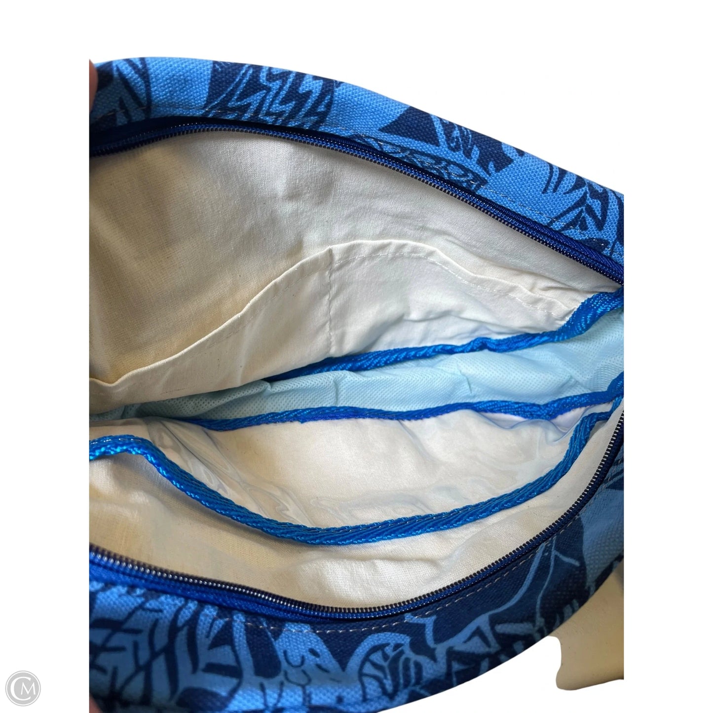 Crossbody By Clothes Mentor, Size: Small