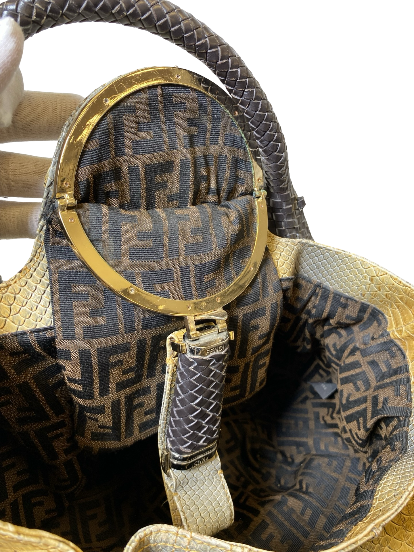 Handbag Luxury Designer By Fendi, Size: Medium