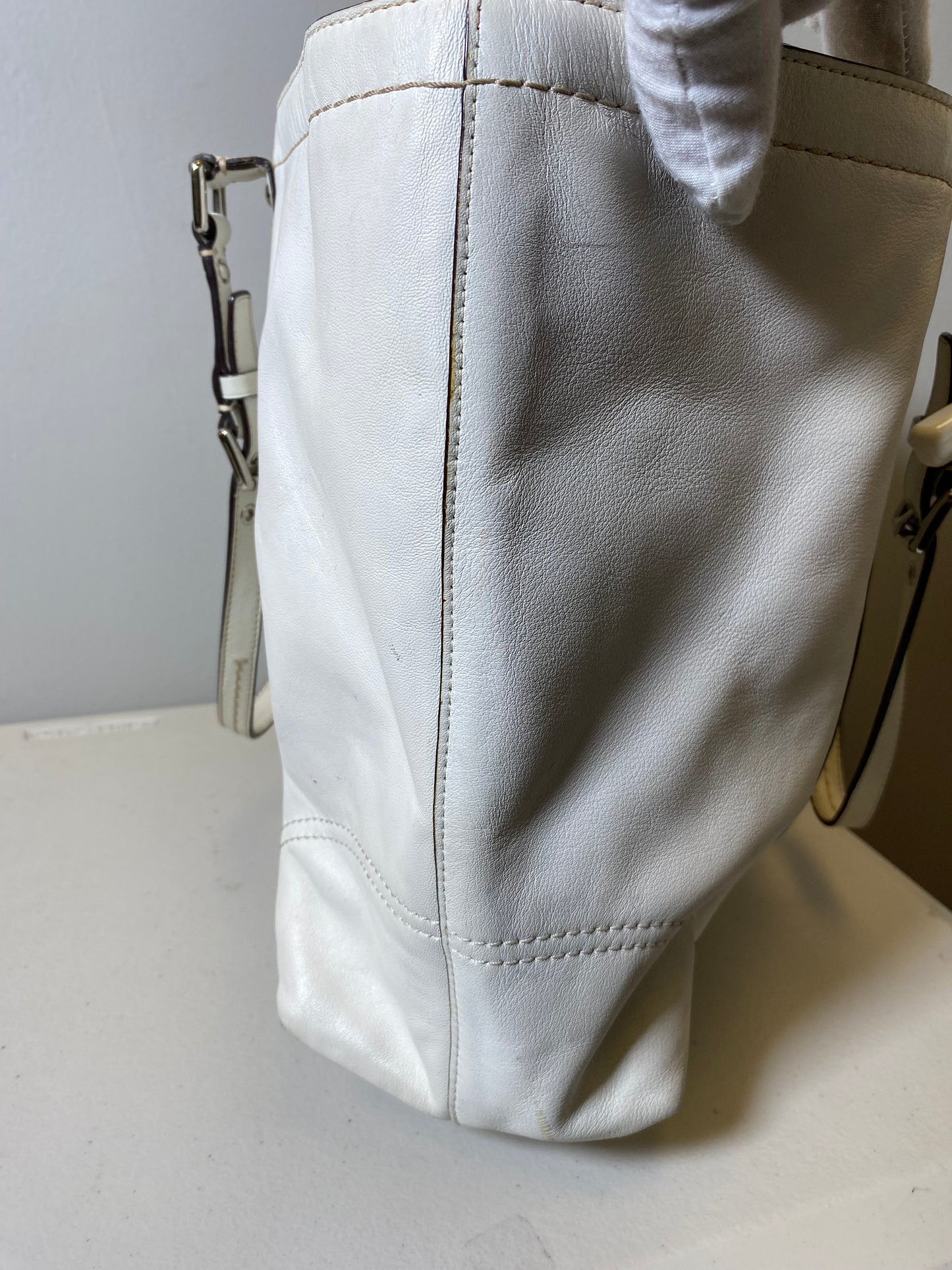 Handbag Designer By Coach, Size: Large