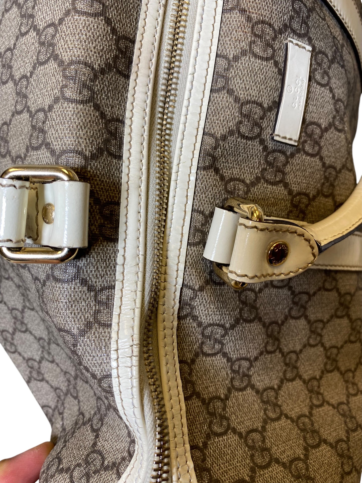 Handbag Luxury Designer By Gucci, Size: Large