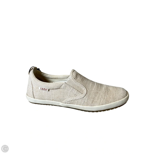 Shoes Flats By Taos In Cream, Size: 9