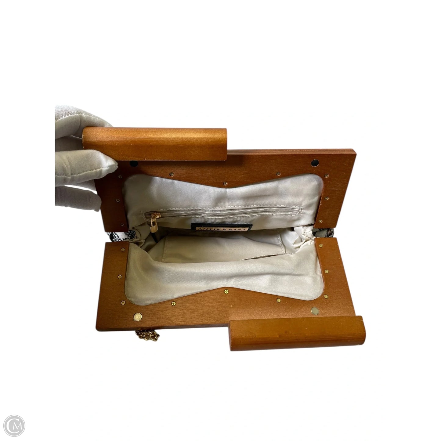 Crossbody By Antik Kraft, Size: Medium