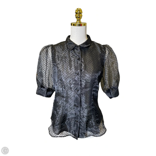 Top Short Sleeve By Haute Monde In Black, Size: M