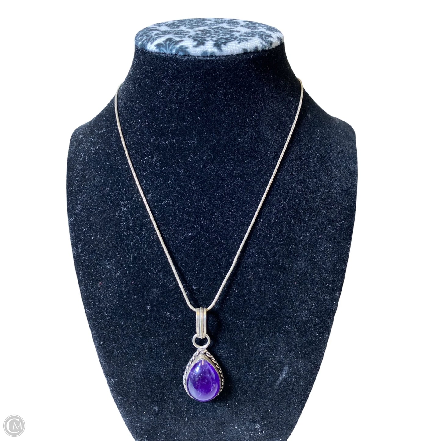 Necklace Pendant By Clothes Mentor