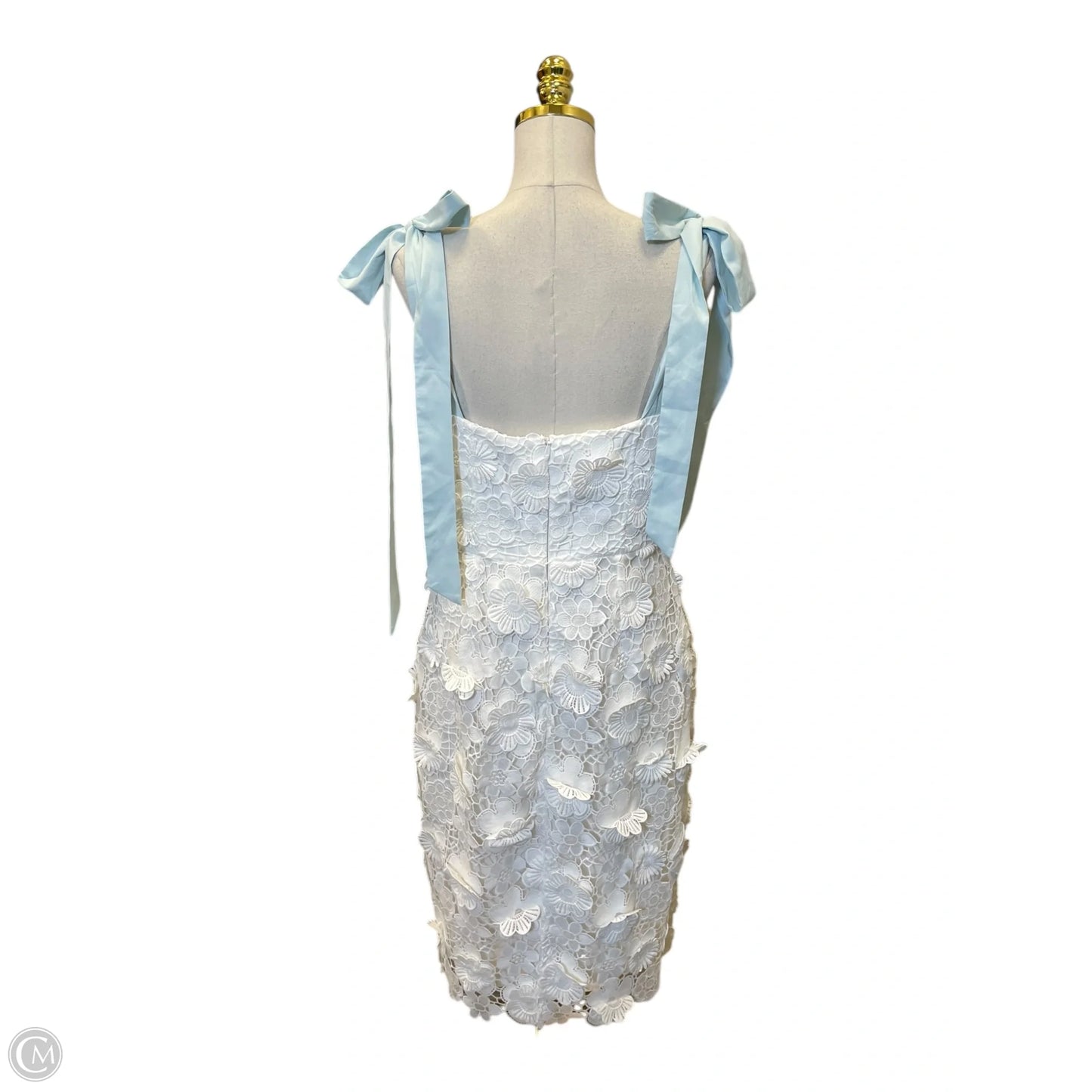 Dress Casual Short By Clothes Mentor In White, Size: L