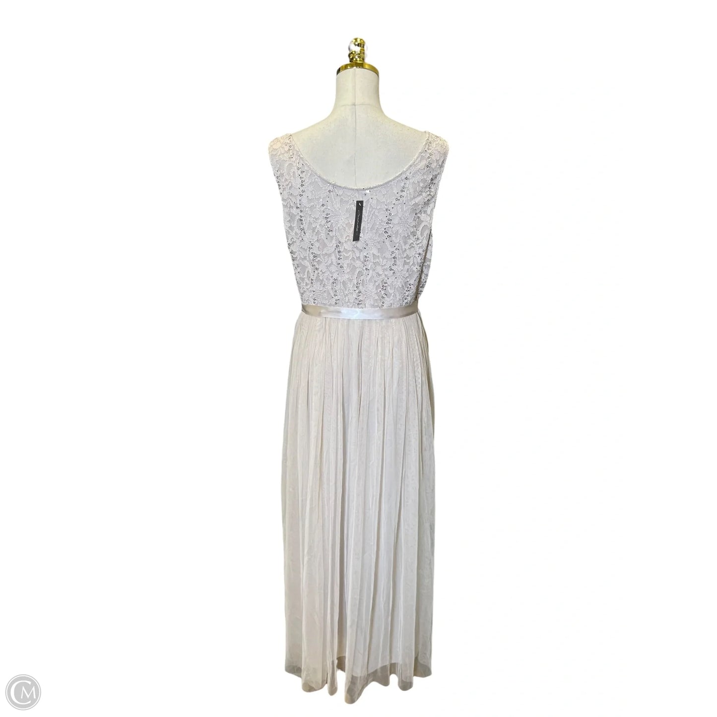 Dress Party Long By Clothes Mentor In Cream, Size: Xl