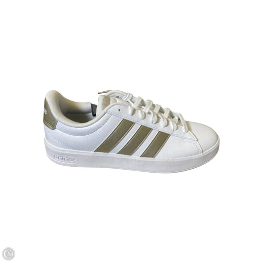 Shoes Sneakers By Adidas In White, Size: 9.5