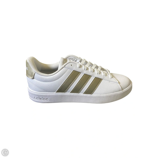 Shoes Sneakers By Adidas In White, Size: 10.5