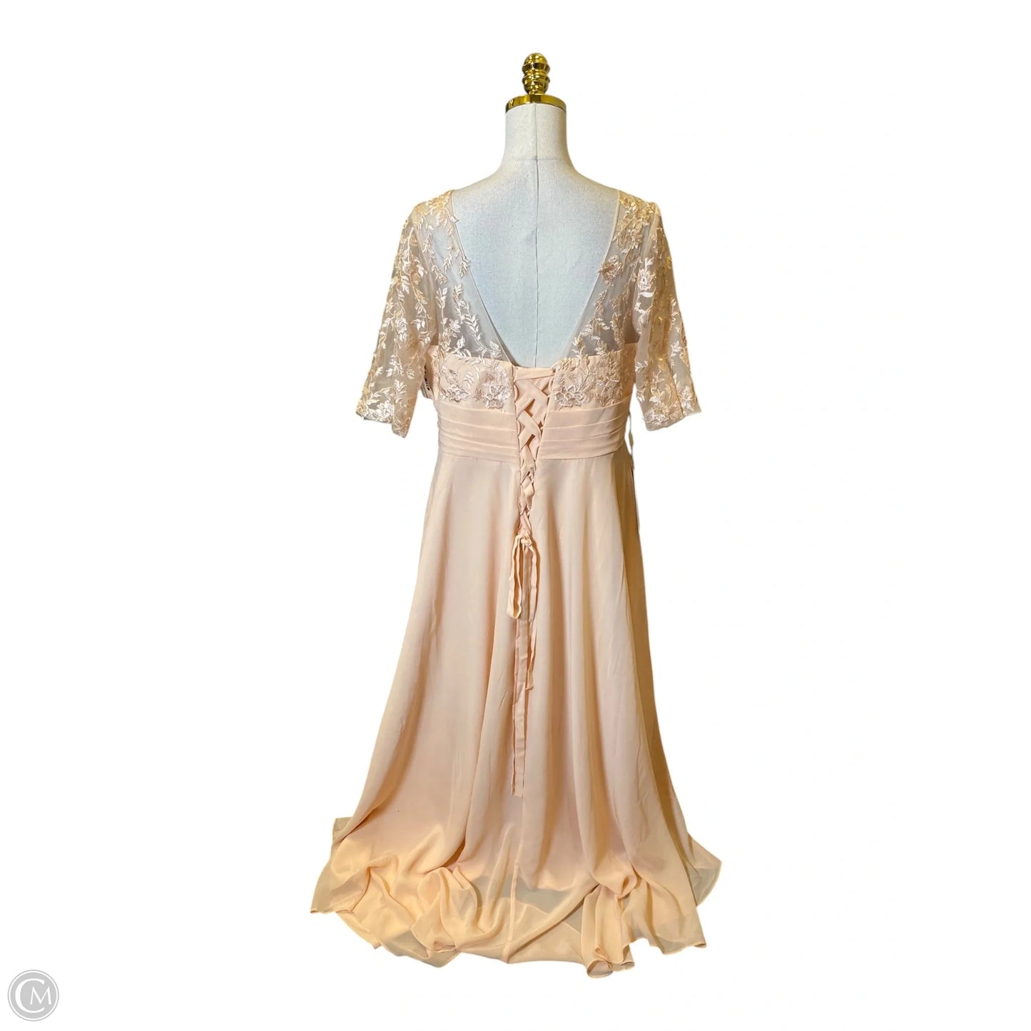 Dress Party Long By Clothes Mentor In Peach, Size: 16