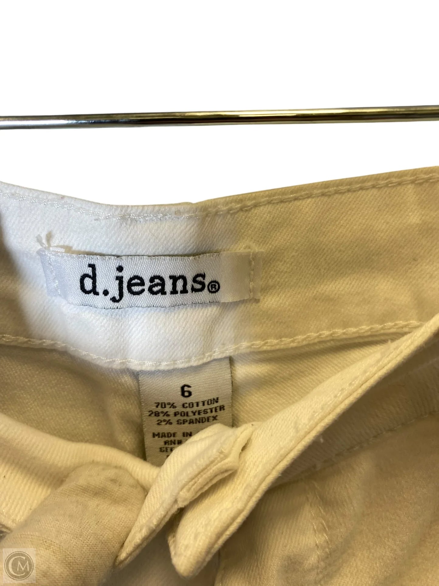 Jeans Cropped By Clothes Mentor In White, Size: 6