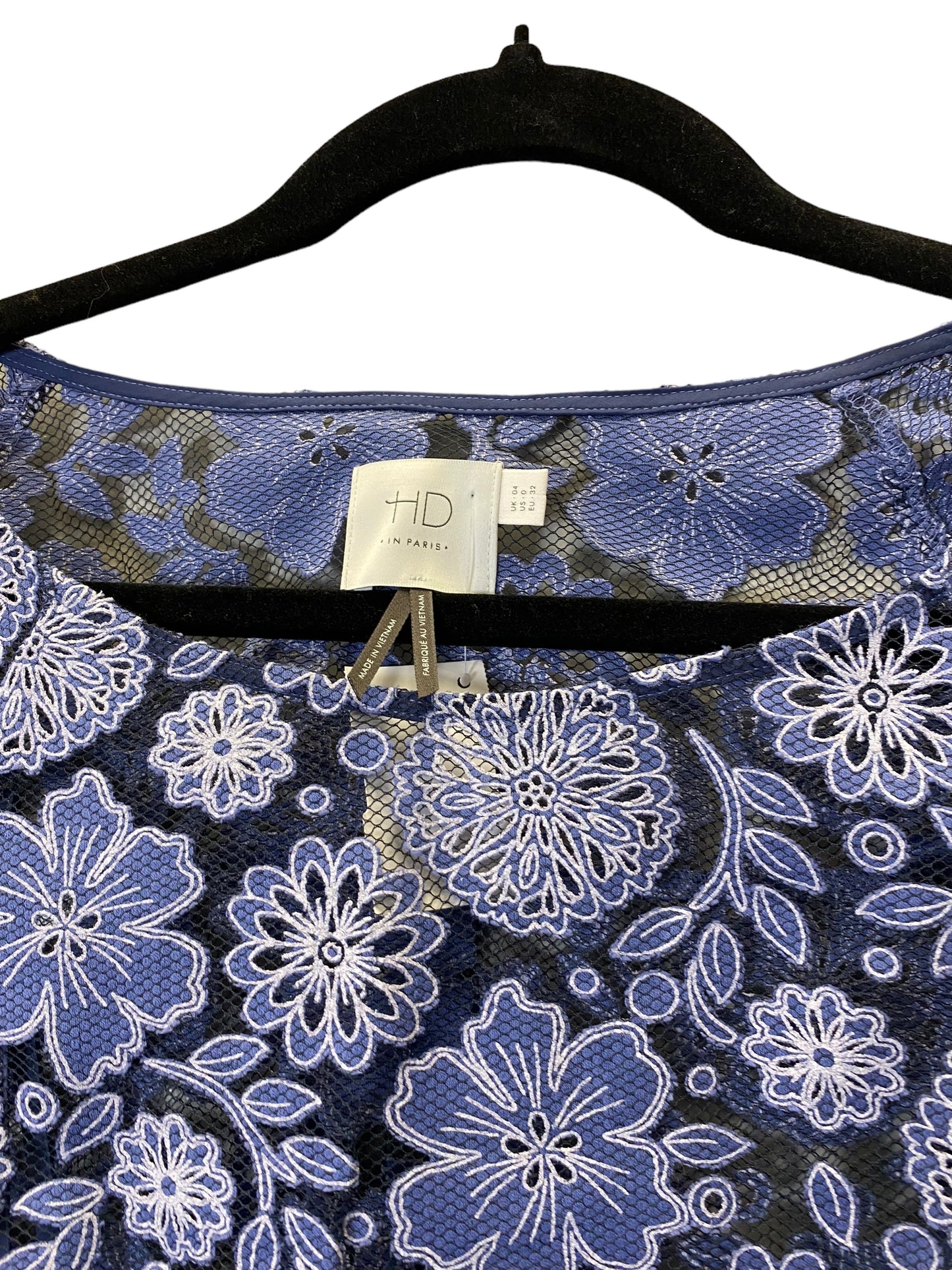 Top 3/4 Sleeve By Hd In Paris In Blue, Size: S