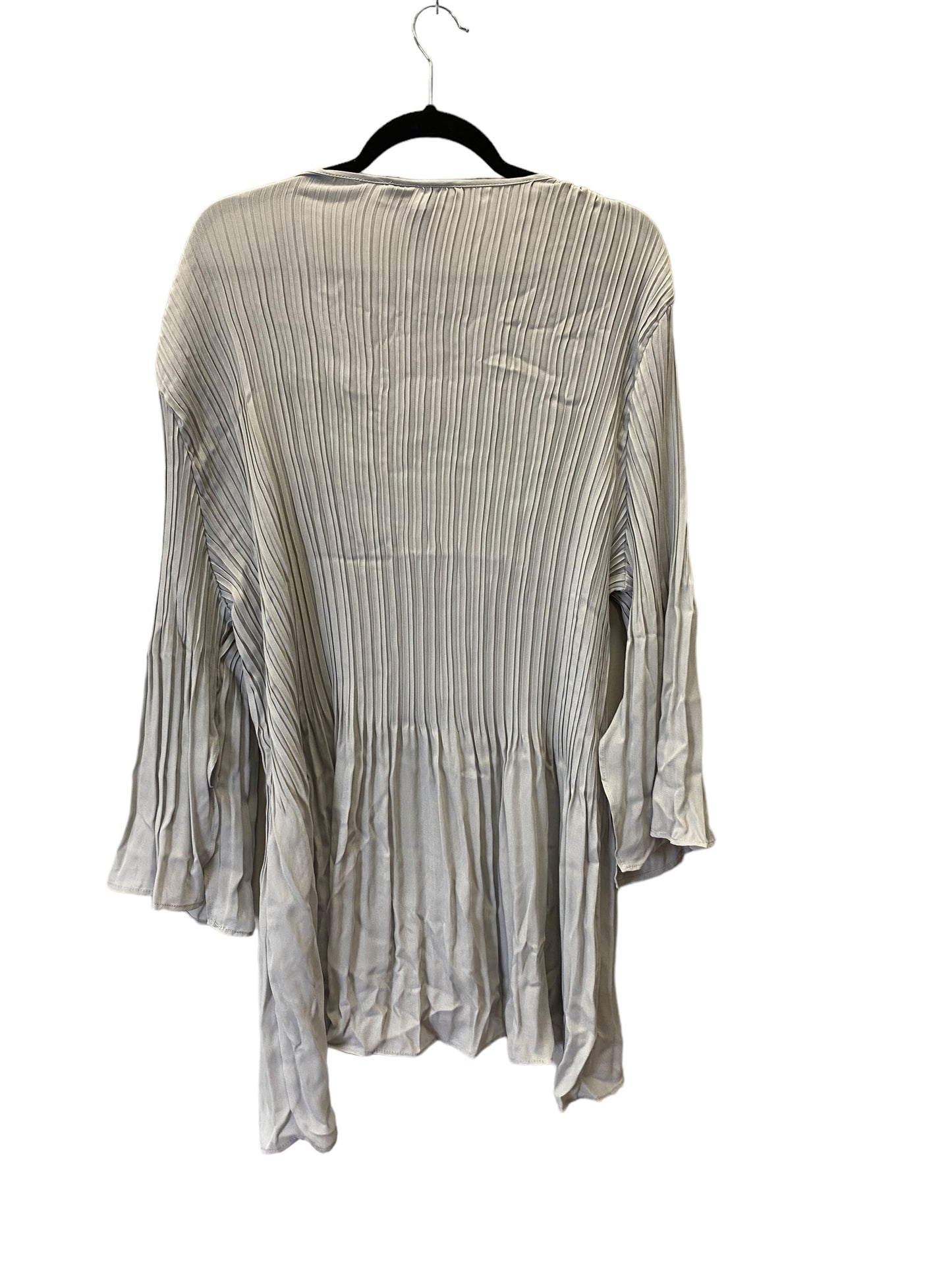 Top Long Sleeve By Catherines In Grey, Size: 3x