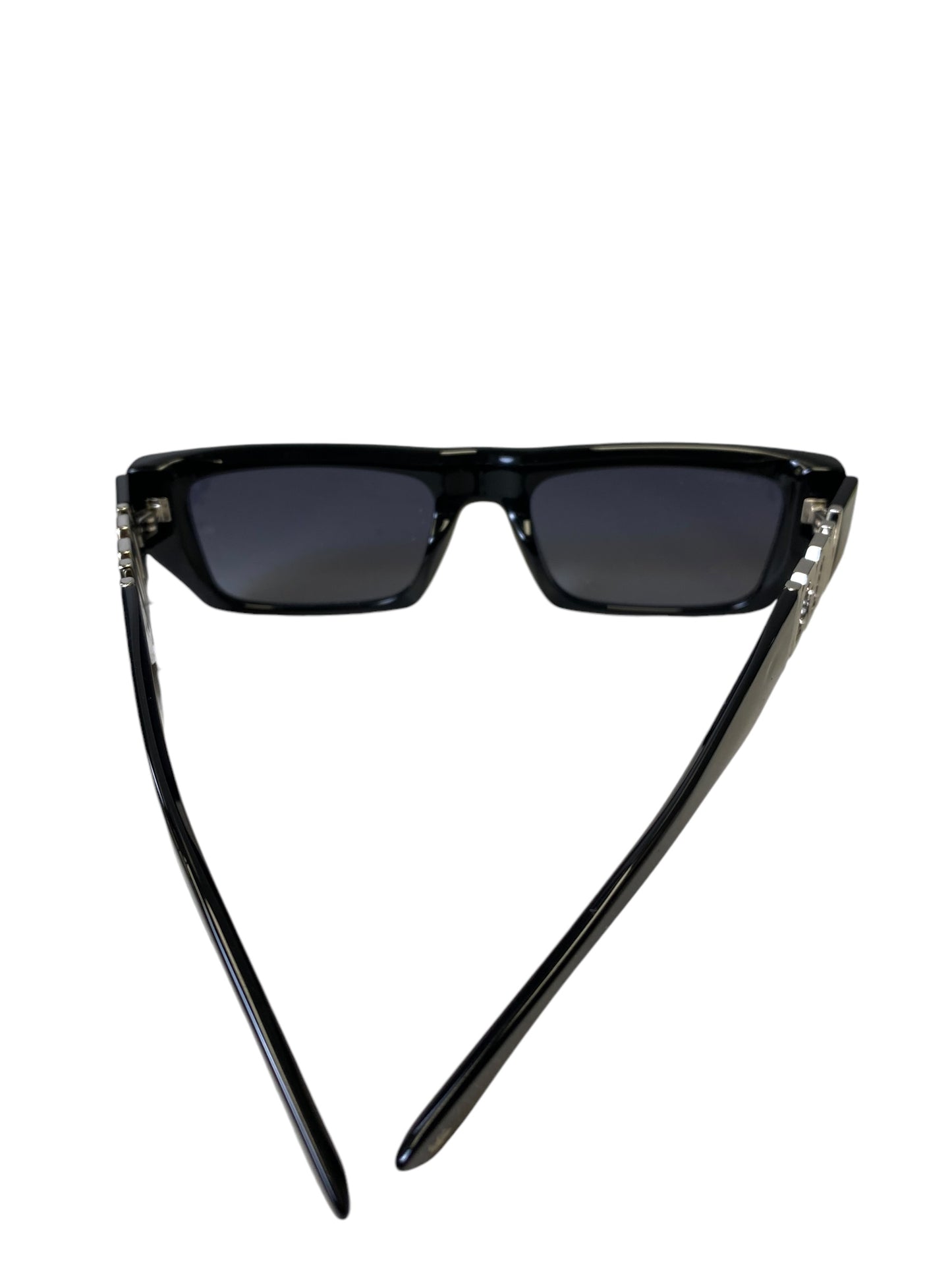 Sunglasses Designer By Clothes Mentor