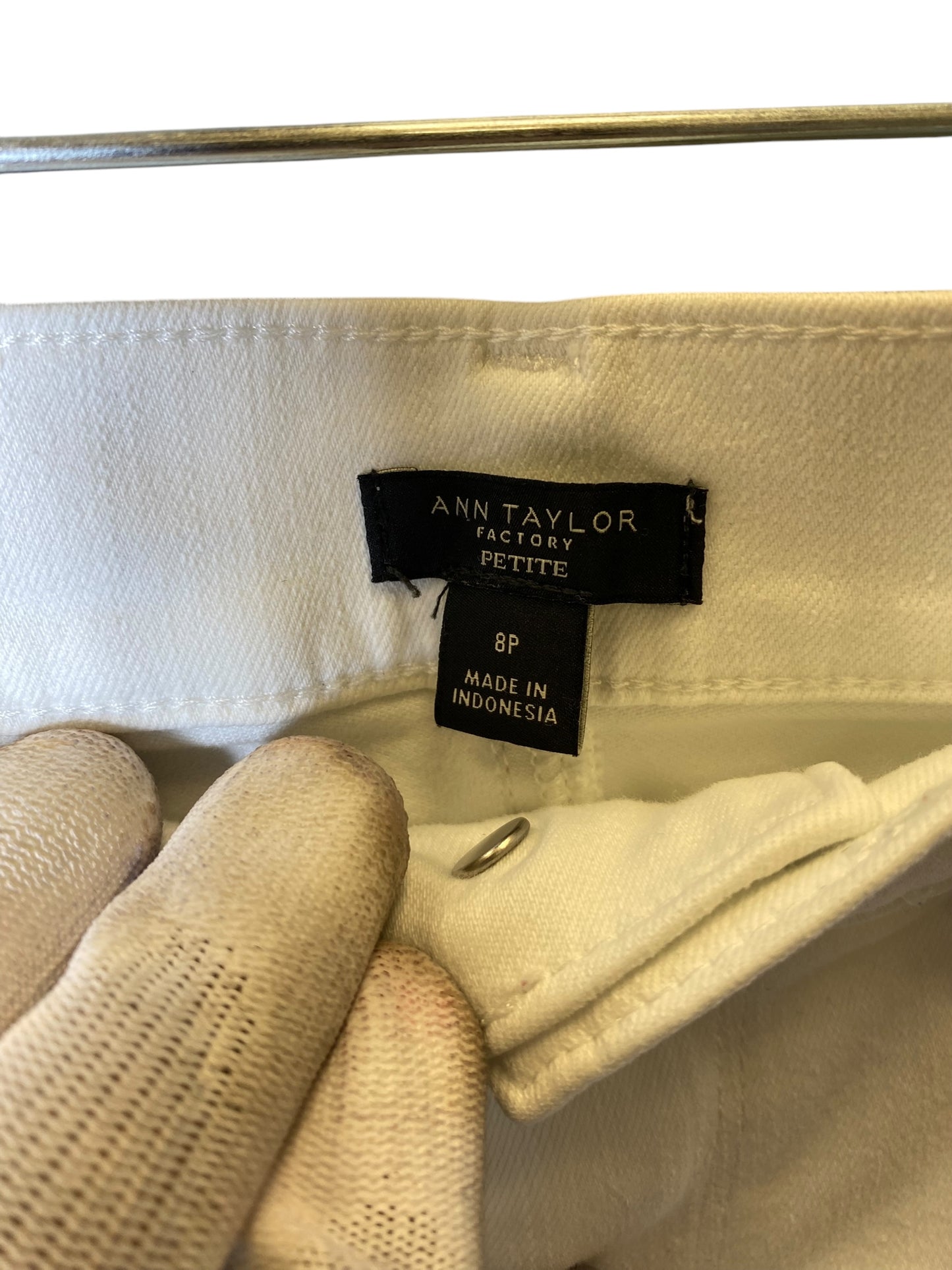 Jeans Skinny By Ann Taylor In White, Size: 8