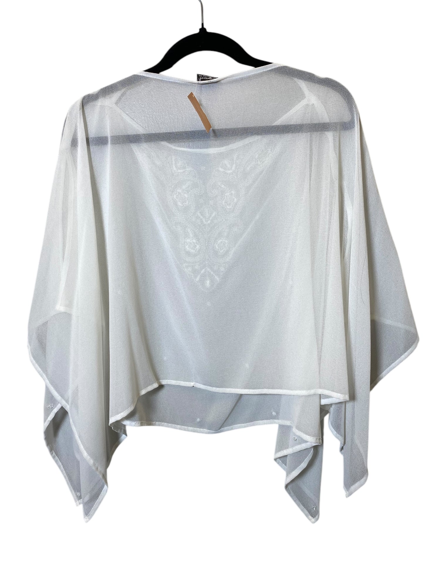 Shawl By Clothes Mentor In White, Size: M