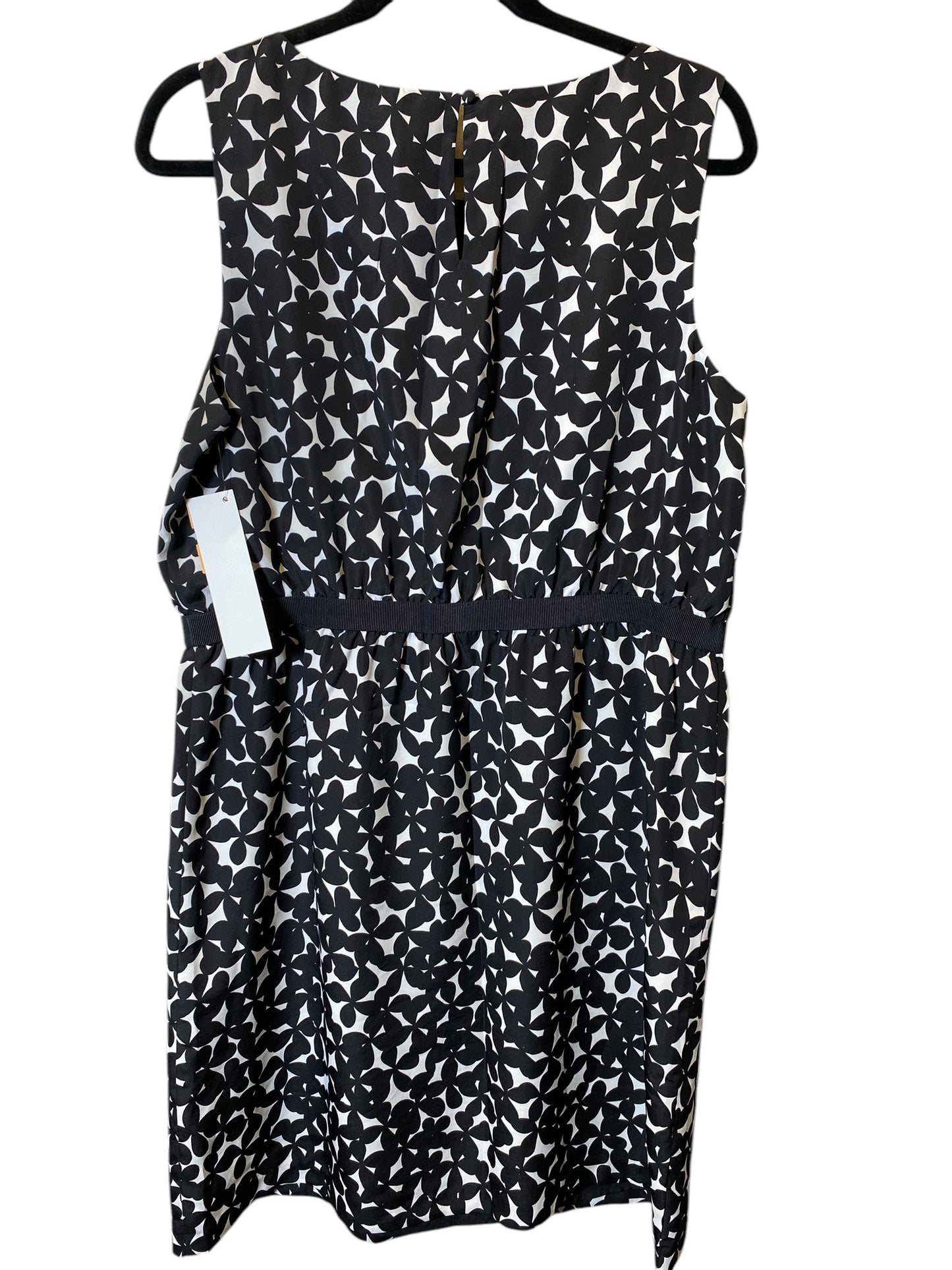 Dress Casual Short By Loft In Black & White, Size: L