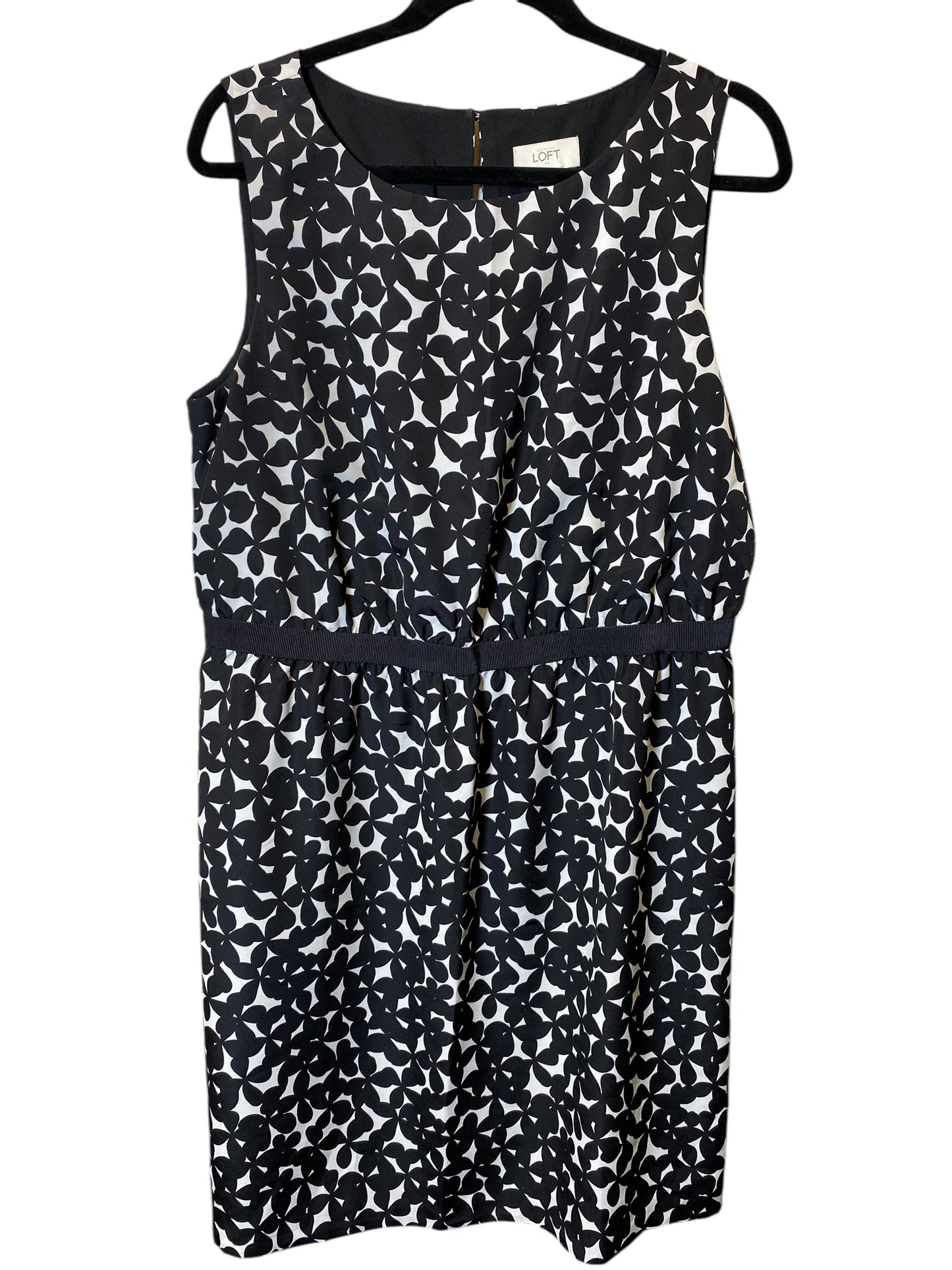 Dress Casual Short By Loft In Black & White, Size: L