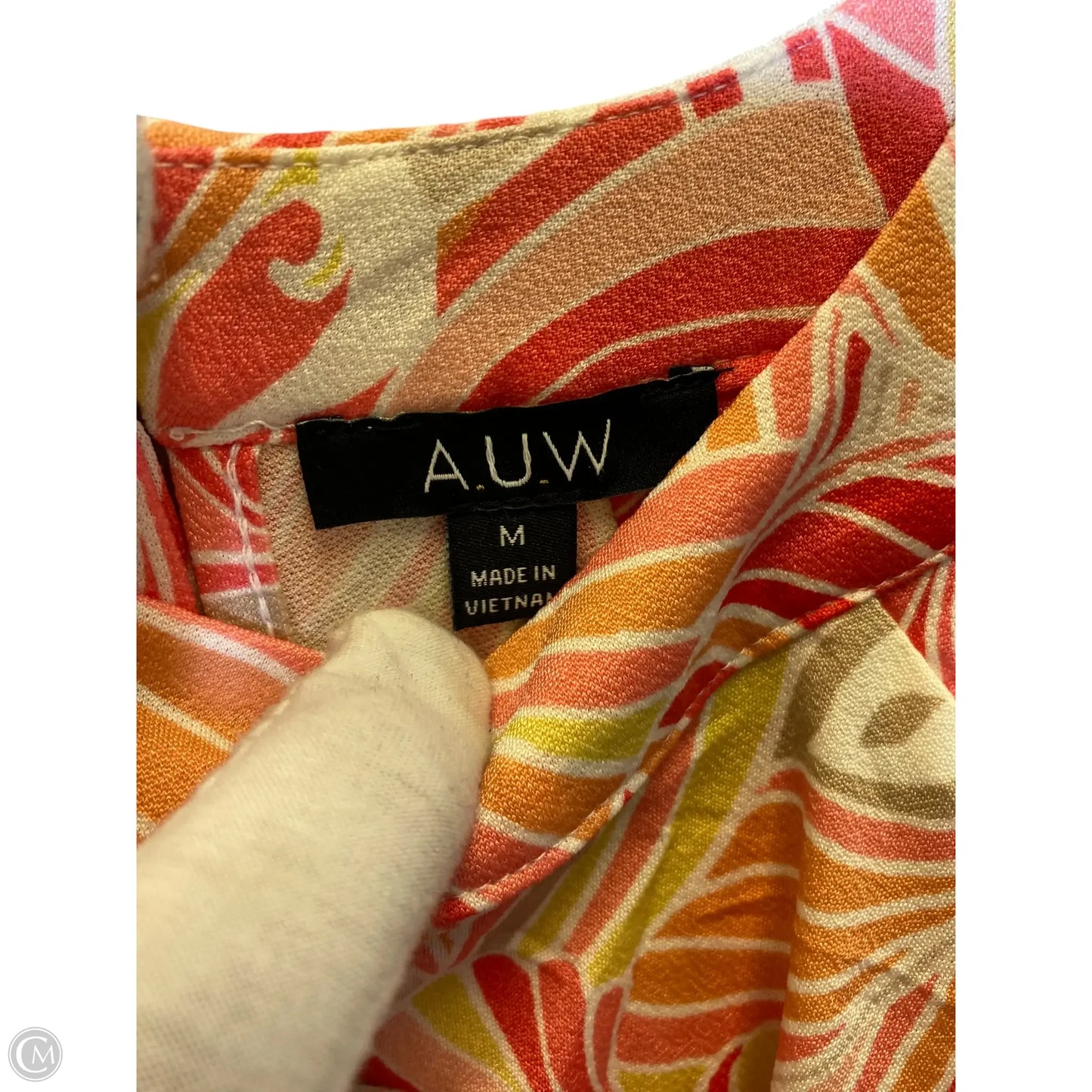 Top Short Sleeve By Auw In Multi-colored, Size: M