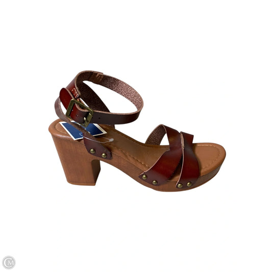 Sandals Heels Block By Cushionaire In Brown, Size: 9.5