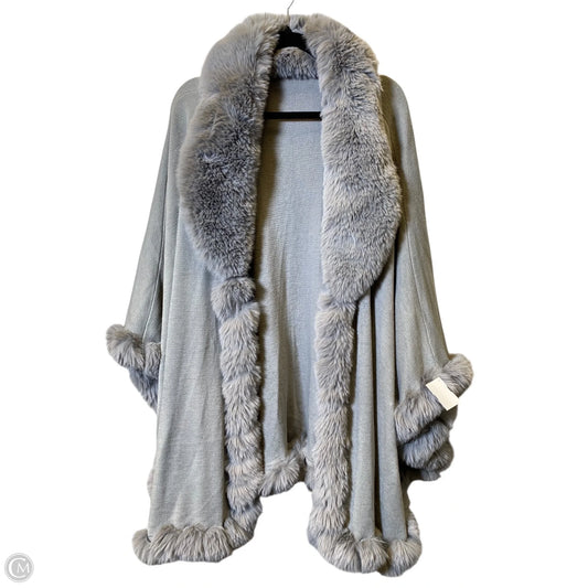 Shawl By Clothes Mentor In Grey, Size: Osfm