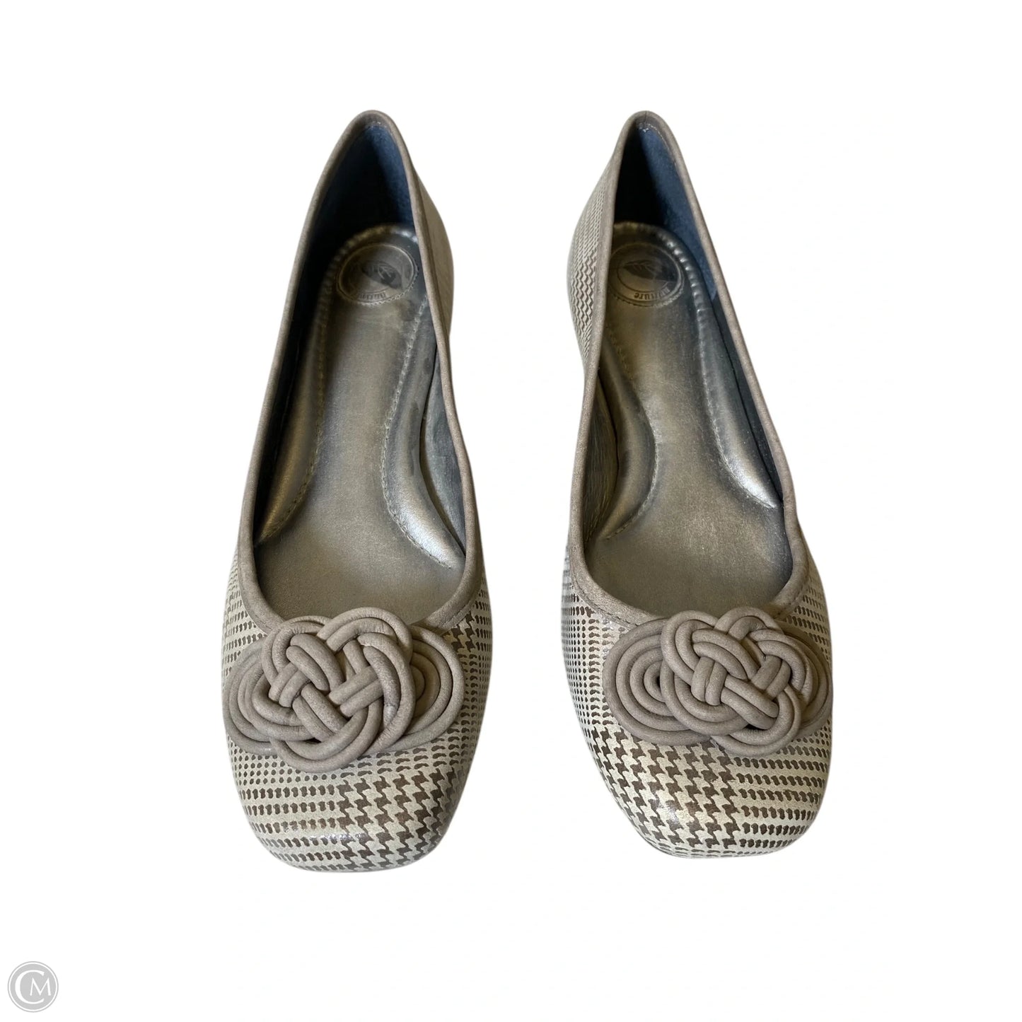 Shoes Flats By Nurture In Grey, Size: 8