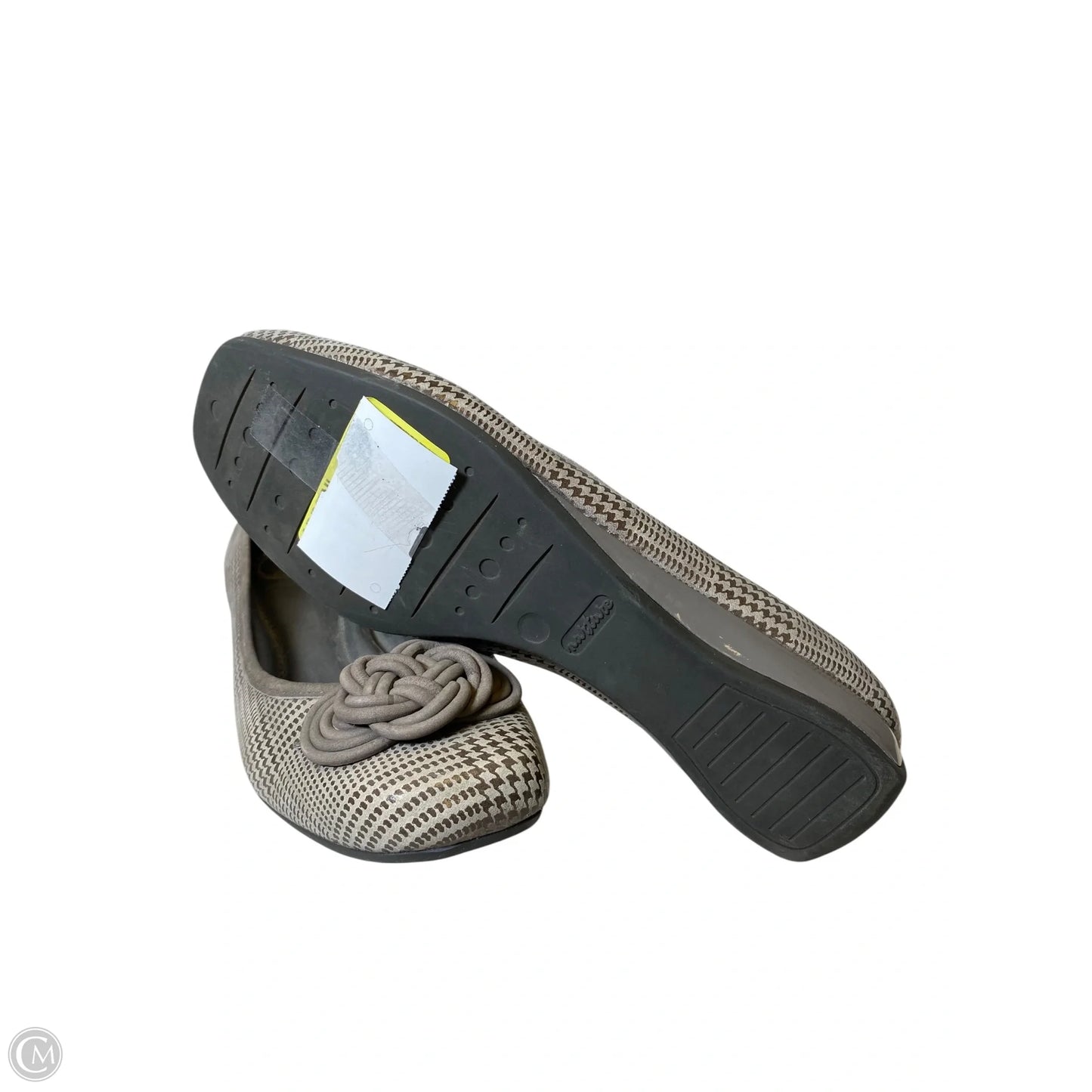 Shoes Flats By Nurture In Grey, Size: 8