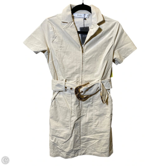 Dress Casual Short By Clothes Mentor In Cream, Size: S