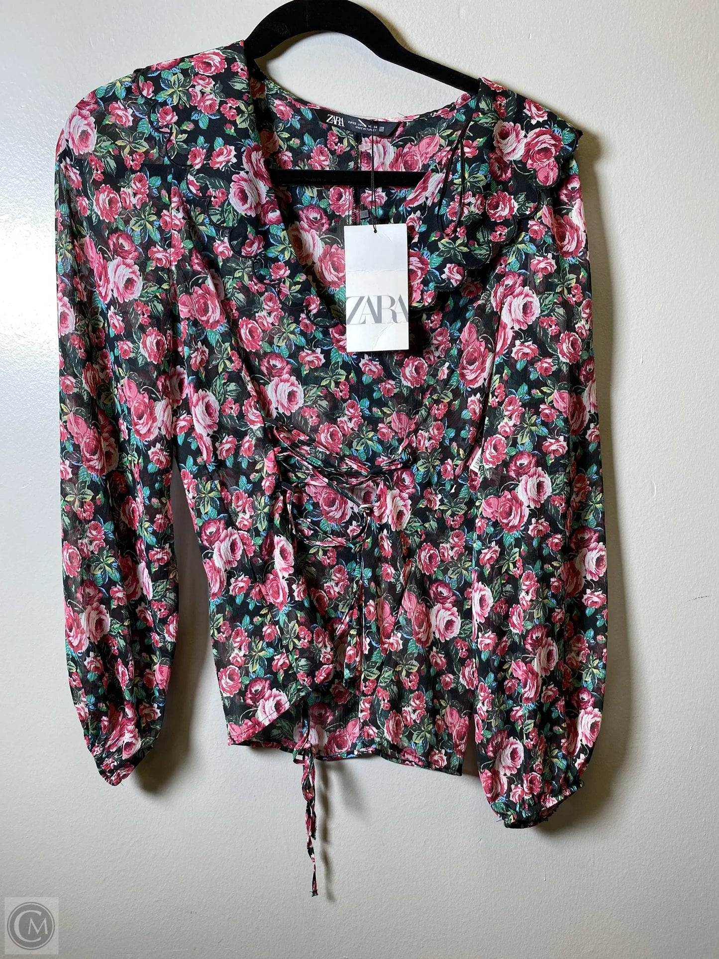 Top Long Sleeve By Zara In Floral Print, Size: Xs