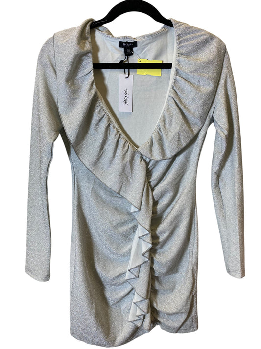 Top Long Sleeve By Nasty Gal In Silver, Size: M