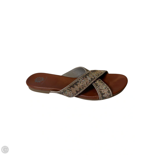 Sandals Flats By Yellow Box In Multi-colored, Size: 8.5