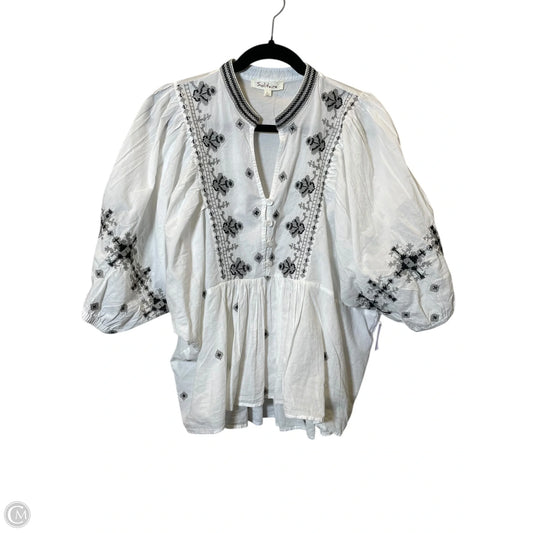 Top Short Sleeve By Solitaire In White, Size: L